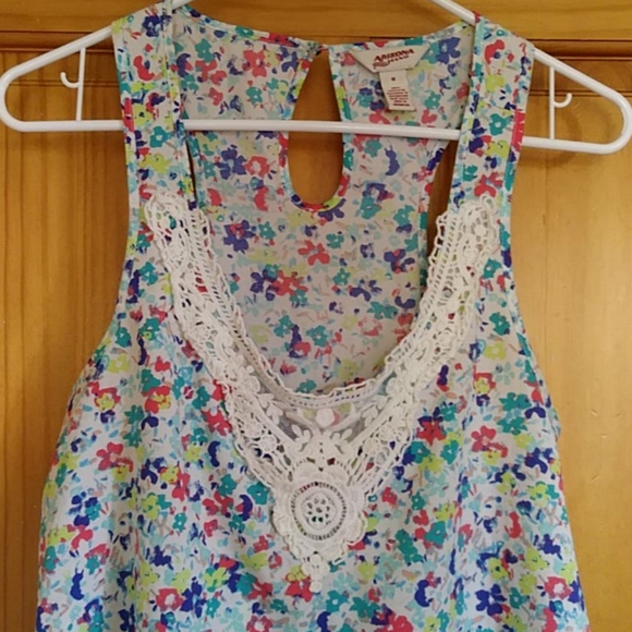 Arizona Jeans Co. Floral Crochet Tank Top - Picture 8 of 15